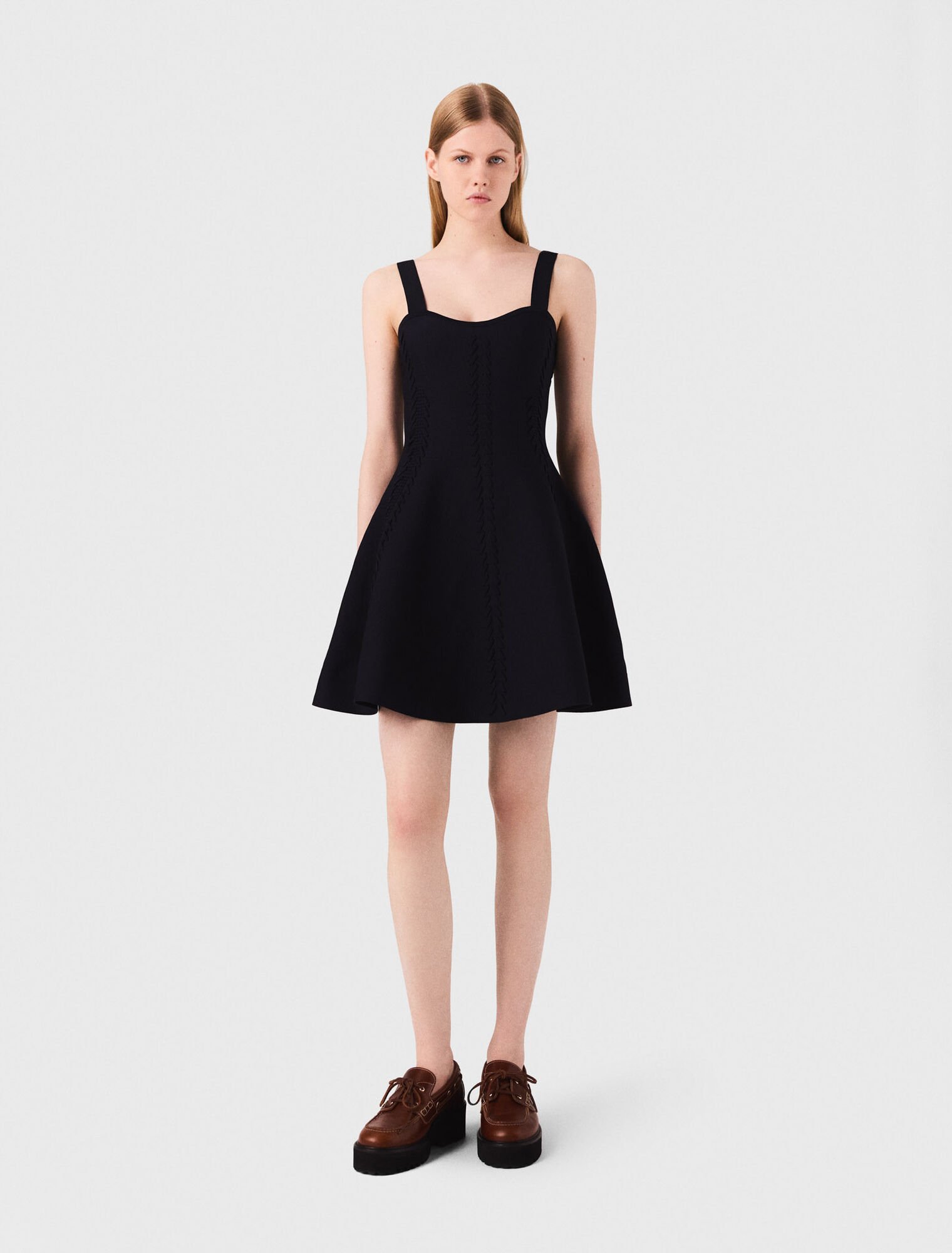 Abito babydoll corto in maglia 