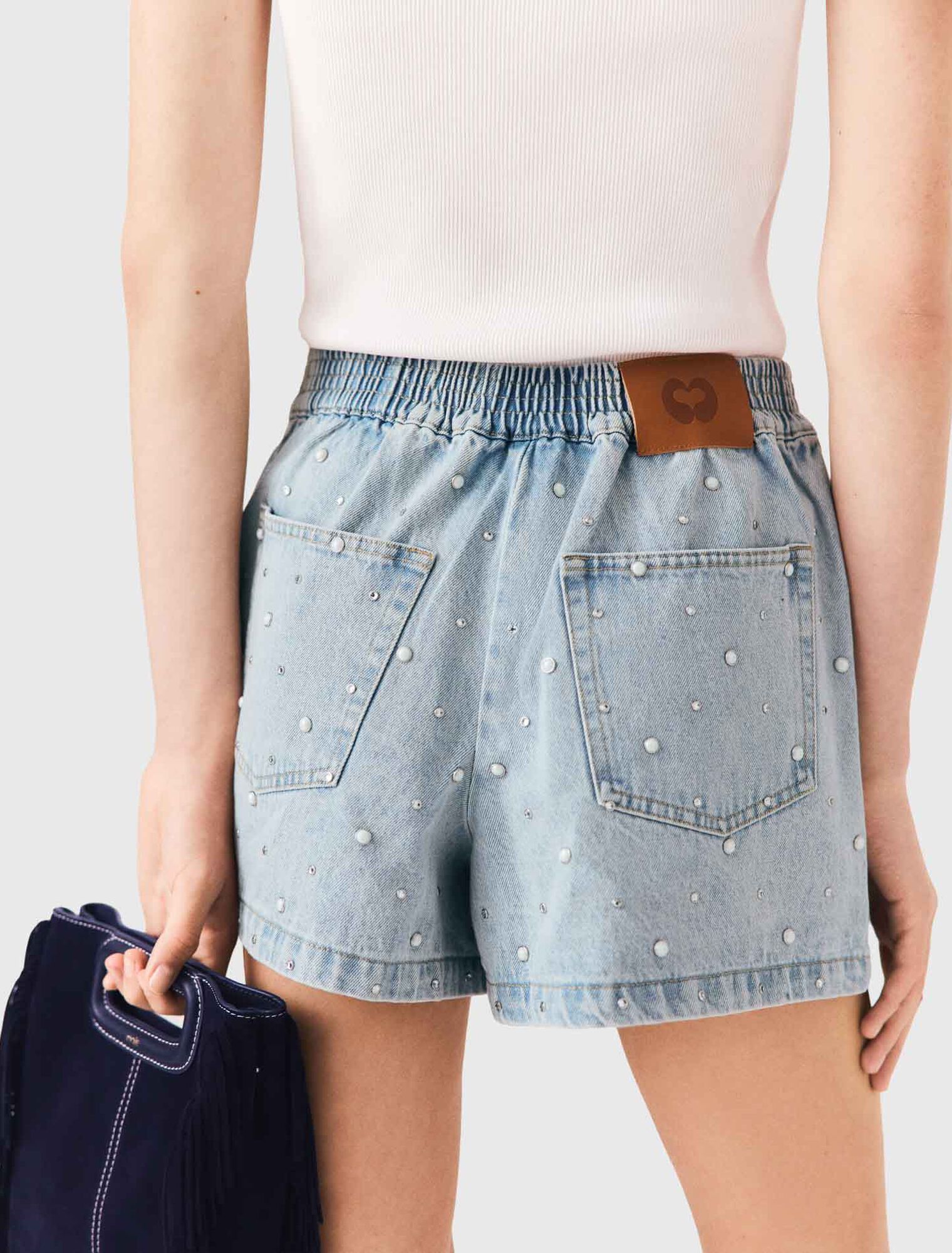 Shorts in denim con fiori