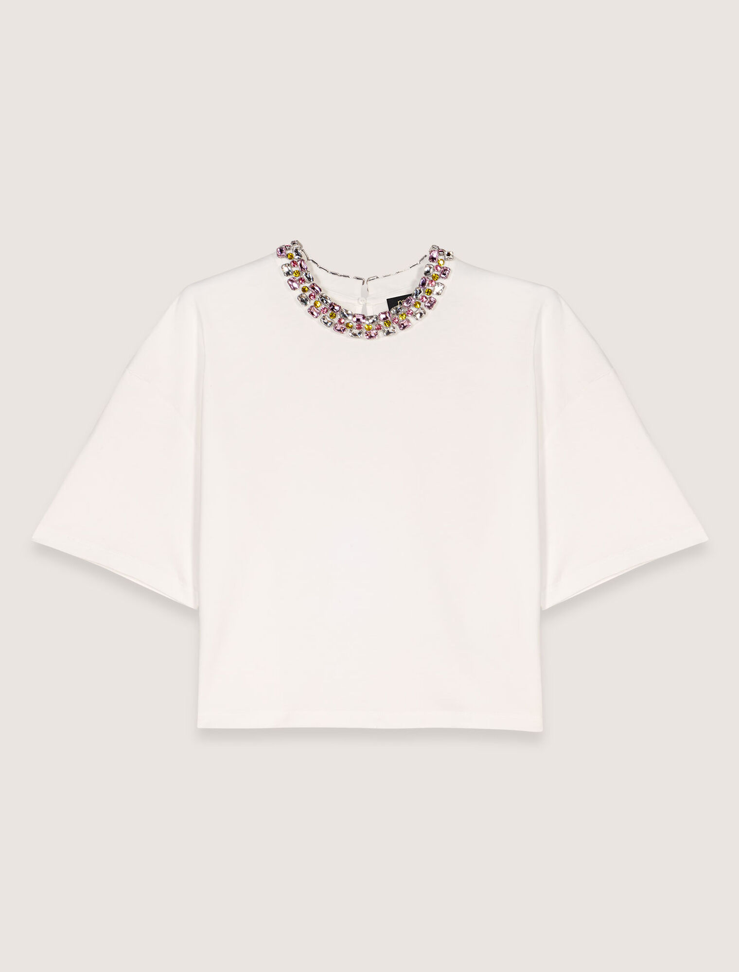 T-shirt con scollo bijou