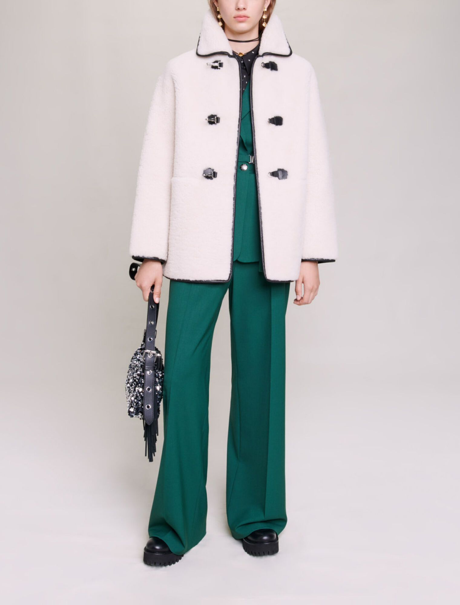 Cappotto di media lunghezza montone