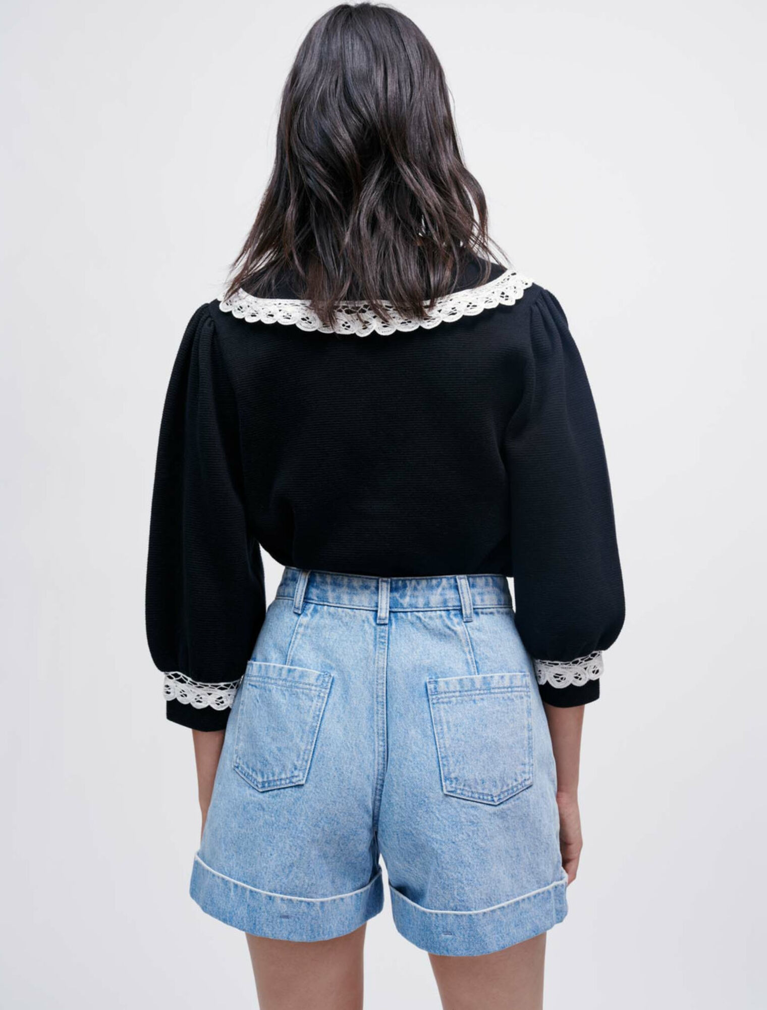 Pantaloncini in denim con borchie