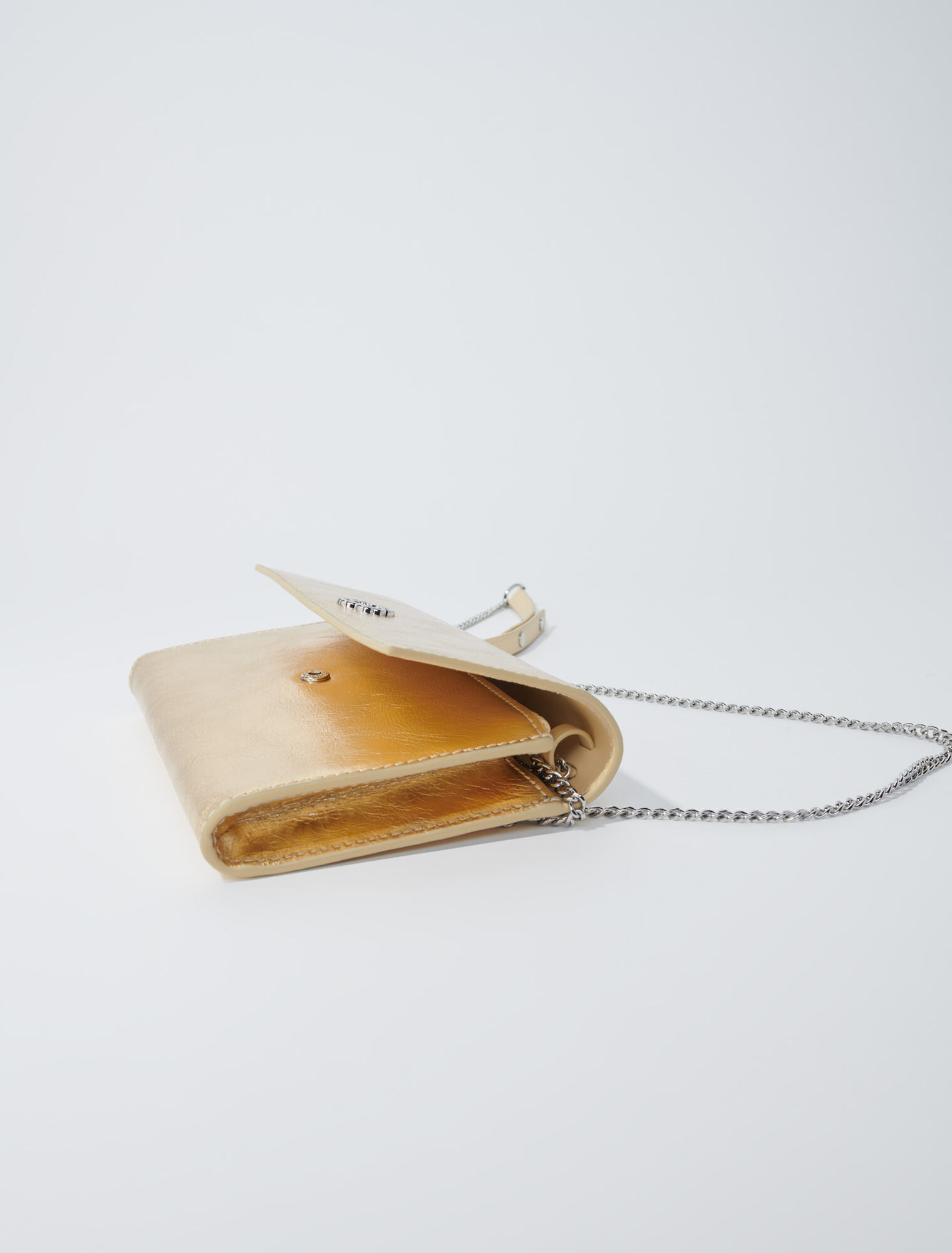 Pochette con catena in pelle