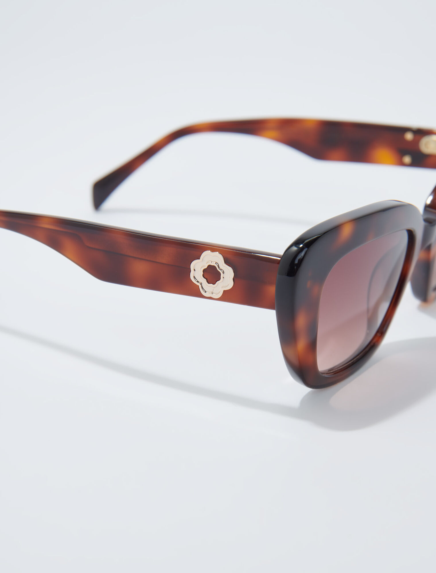 Occhiali sottili cat eye in acetato