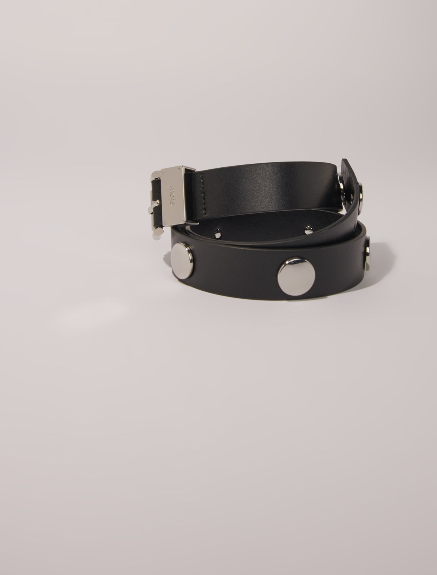 Cintura in pelle con borchie