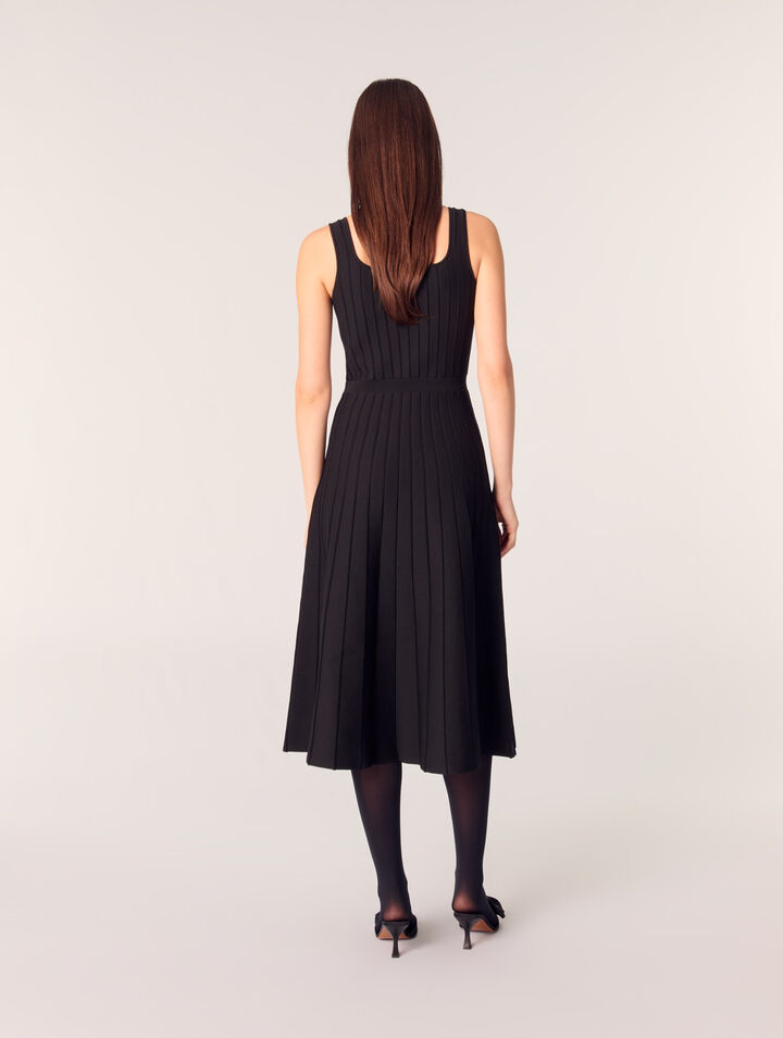 Abito midi in maglia plissettata