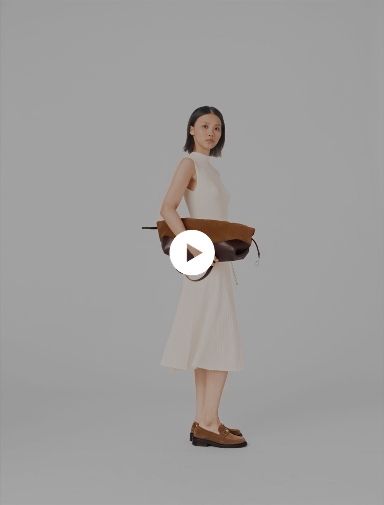 Abito a coste con spacco laterale