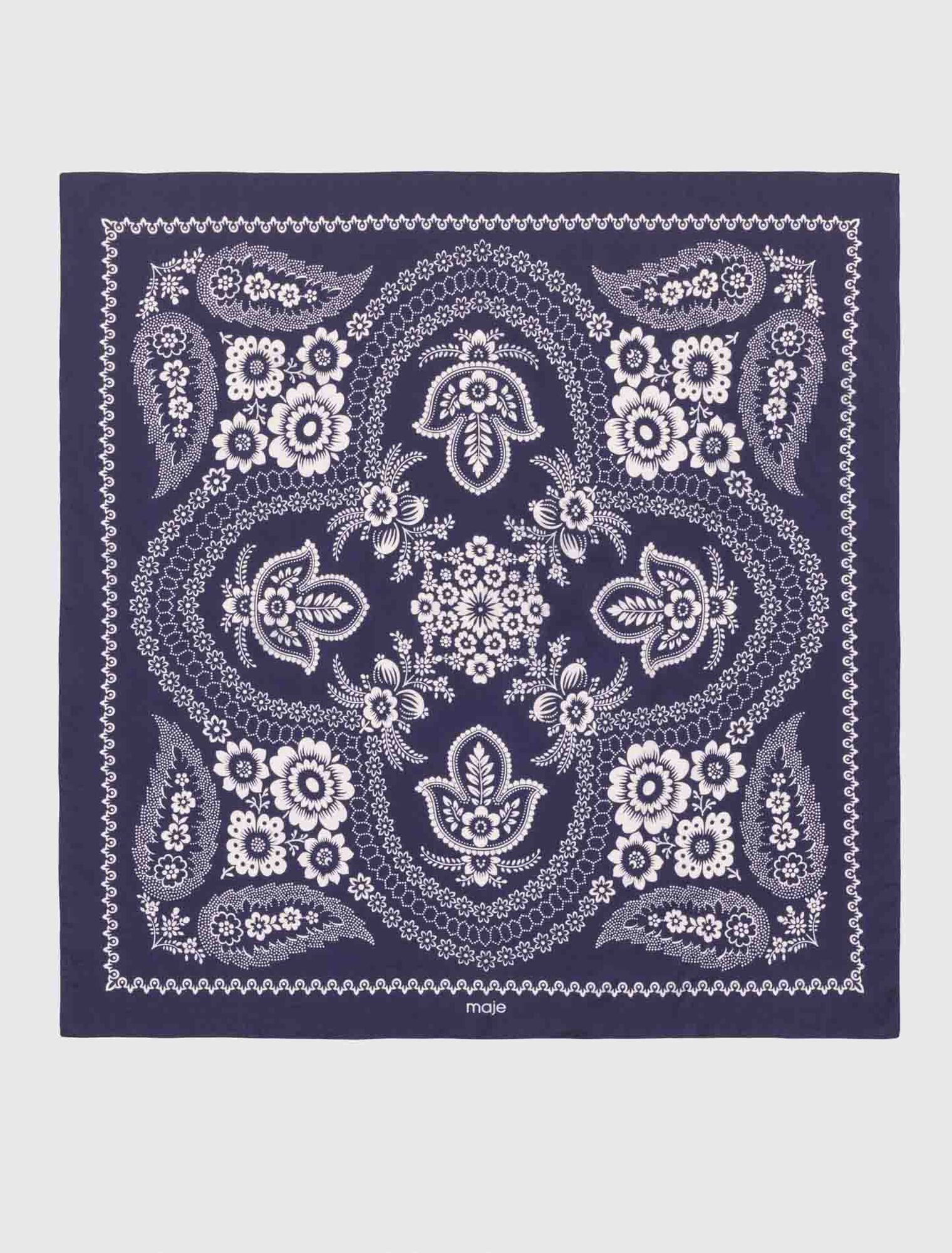 Foulard 90x90 in seta stampata