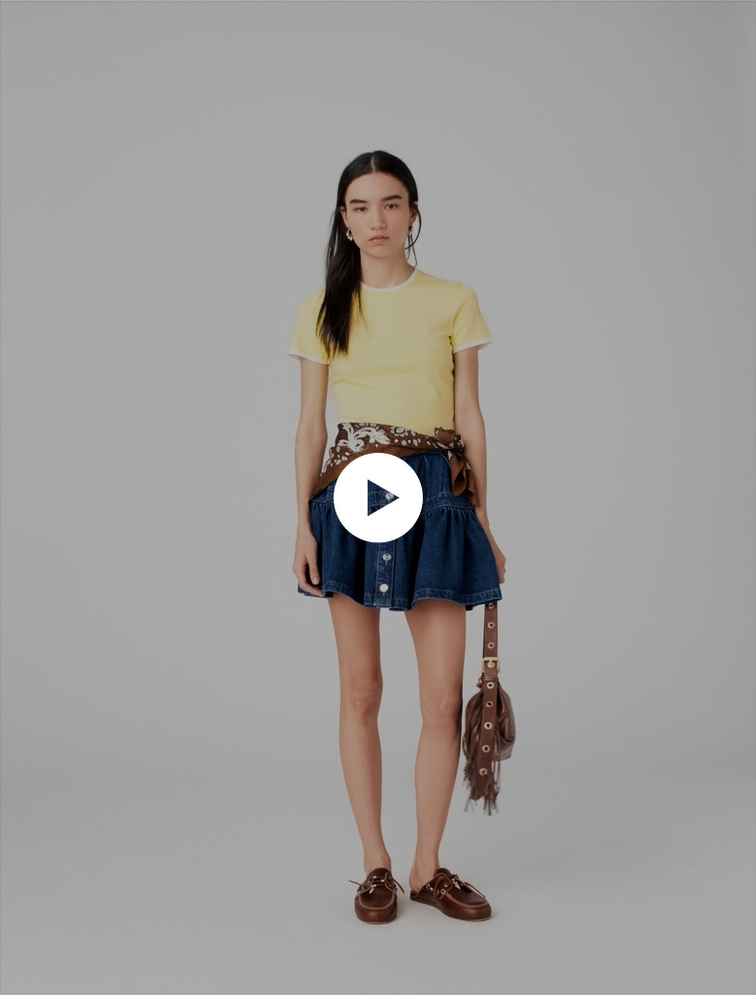 Pullover con obl&ograve; dietro