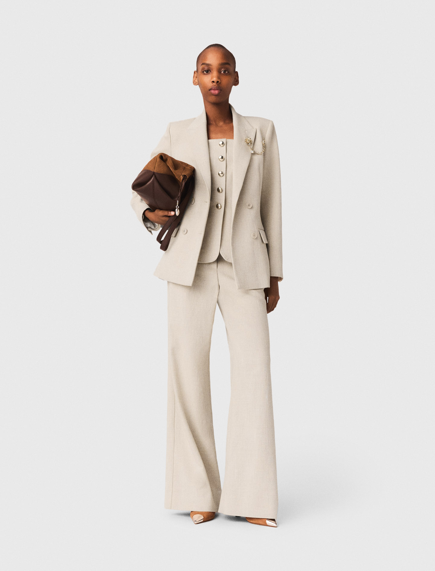 Giacca Da Tailleur Con Spilla - Beige - Taglia 46 - Maje